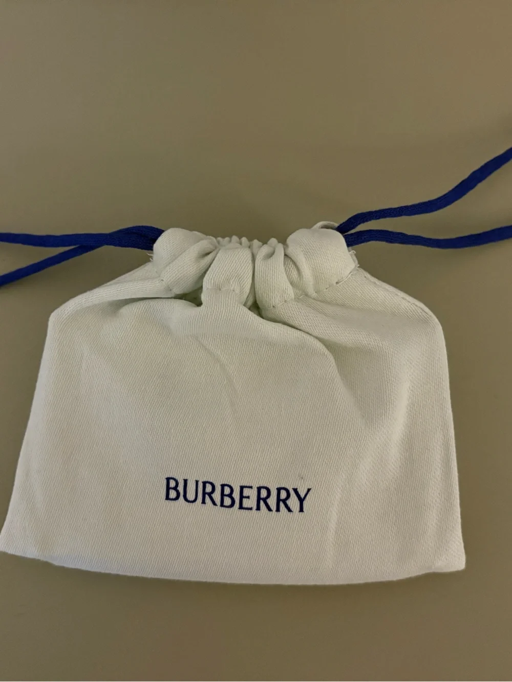 New! Burberry card holder